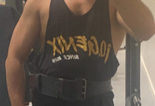 homme musclé à Nantes cherche aventure coquine et sportive